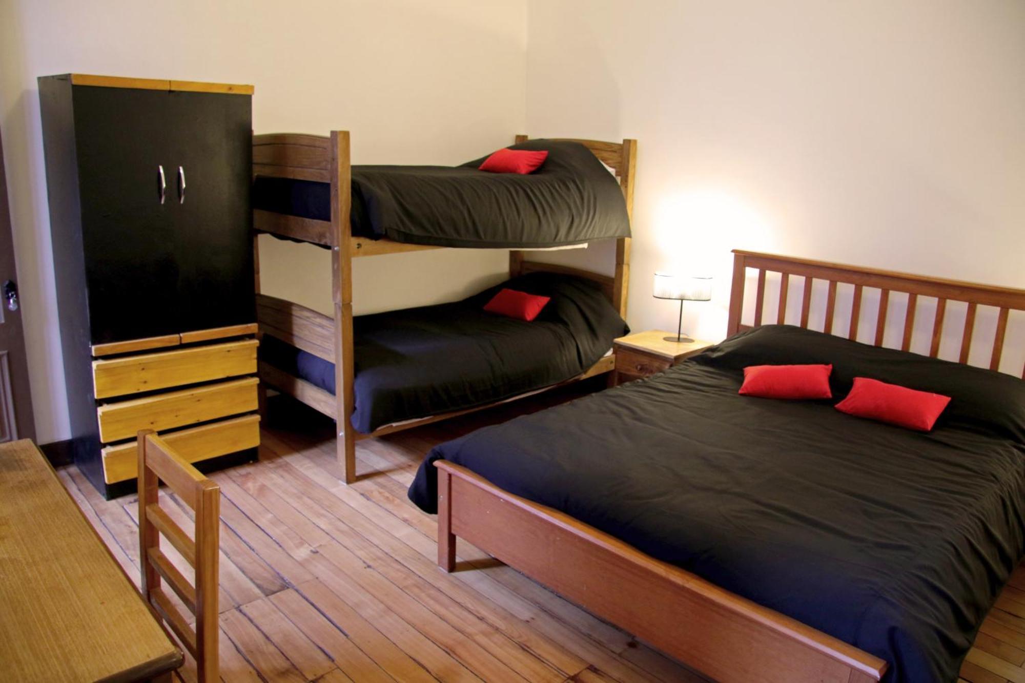 Hostal Irreal 산티아고 외부 사진